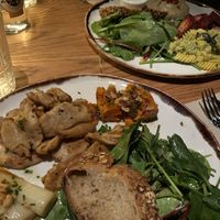 Platos de mi acompañante y mío (nos gustó muchísimo).  at Margarito in Bilbao