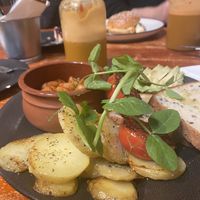 BVB (without mushrooms) with detox juice at Four Seasons of Nosh in Tanunda
