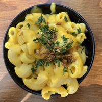 Mac n cheese at Vegan Junkies in Lisbon