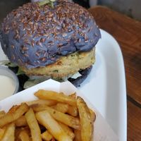 Burger at Vegan Junkies in Lisbon