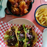 Seitanitas and BBQ wings at Vegan Junkies in Lisbon