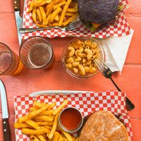 Full order  at Vegan Junkies in Lisbon