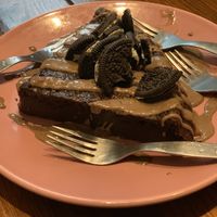 Dessert 🙏🏼🤩 at Vegan Junkies in Lisbon