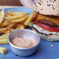 Beyond Meat Cheese Burger at Vegan Junkies in Lisbon