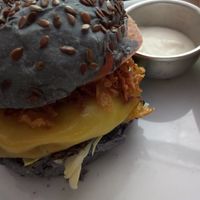 Burger Notorious Big at Vegan Junkies in Lisbon