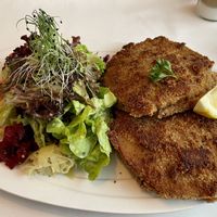 Vegan Cordon bleu with mixed salad  at Bahnhof in Kallnach