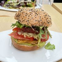 Burger Husmeante at Uh Mami in Zaragoza
