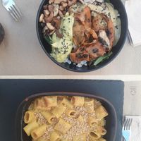 💚 Platos principales at Uh Mami in Zaragoza