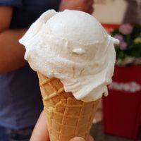 Vegan banana & vegan lemon ice cream at By Rino in Aalen