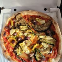 Pizza Ortolana at Dieci Pizza in Dietikon