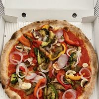 Custom vegan pizza without cheeze  at Dieci Pizza in Bern