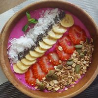 Dragonfruit smoothie bowl at Pumpkin and Beetroot in Ubud