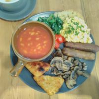 Vegan breakfast at Green Earth in Bedford