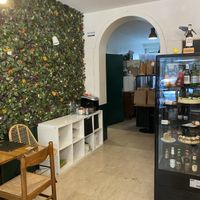 Interior at EnVie Vegan in Geneva