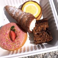 Les meilleures!!!  at EnVie Vegan in Geneva