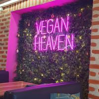  at EnVie Vegan in Geneva