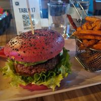  at EnVie Vegan in Geneva