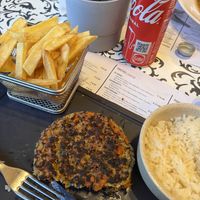 Hambúrguer vegan  at La Bella Vita in Porto Covo