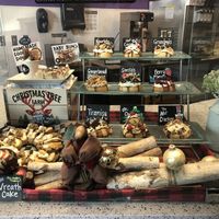 Amazing cinnamon roll shop at Cinnaholic in Gilbert