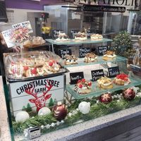 X-mas special 12/18/22 at Cinnaholic in Gilbert