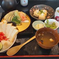 Vegetarian sushi platter at Shaw's Sushi Bar & Dining in Fujikawaguchiko