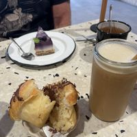Blueberry cheesecake and croissant muffin  at SLOW in Soorts-hossegor
