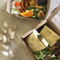 Fresh food to eat at the beach at SLOW in Soorts-hossegor