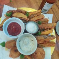 Beer platter at Bong Bonlai at YK Art House in Phnom Penh