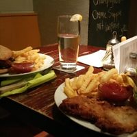 Sojaschnitzel & Schnitzelburger, beides Vegan  at Kult in Wurzburg