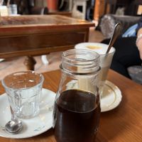 Hafer Latte und Handfilter Kaffee   at Mayras Wohnzimmer in Bonn