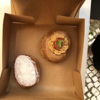 Peanut butter and hezelnut 💚 at Scoop 'n Dough in Lisbon