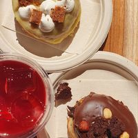  at Scoop 'n Dough in Lisbon