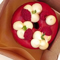 Definitely the best fucking doughnut that I've had the pleasure to enjoy in my short life at Scoop 'n Dough in Lisbon