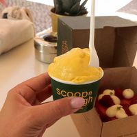 I encourage you to try the ice cream, this one is mango and it feels so creamy and tropical at the same time at Scoop 'n Dough in Lisbon