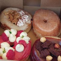 Bannoffie Pie, Raspberry & Vanilla, Original and Chocolate Hazelnut Donut at Scoop 'n Dough in Lisbon