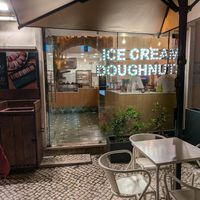  at Scoop 'n Dough in Lisbon