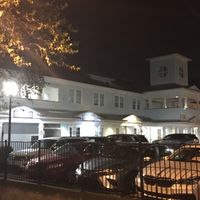 Front / parking at Bella's in Tampa