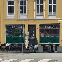  at Lovetann Kaffebar in Bergen