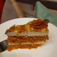 Торт морковный at Yellow SLON in Minsk