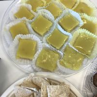 Vegan lemon bars at Rappit Up! in Fresno
