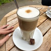 Latte Macchiato mit Hafermilch   at Cafe Koppel in Hamburg