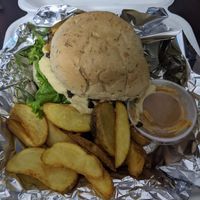 Burger (32.000 COP) - 4/5 at Uno mas Uno in Medellin