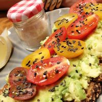 Tostadas at Urbano Specialty Coffee in Madrid
