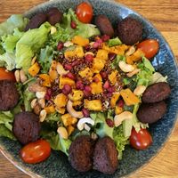 Falafel salat  at Sudur in Vik