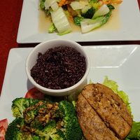 Soy beef steak and soft seafood noodles at Au Lac in Fountain Valley
