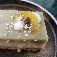 Kiwi and lime cake at The Juicery - Eger in Oslo