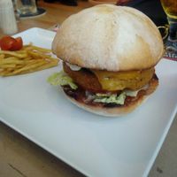 vegan burger (boniato) at Melocotón Vegan Burger in Barcelona