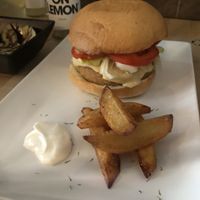 Seitan and truffle burger with FIVE fries  at Melocotón Vegan Burger in Barcelona