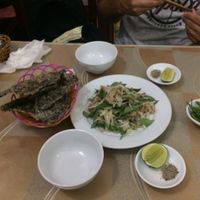 ";chicken"; salad at Co Tam in Nha Trang