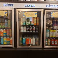  at Oui Mais Non in Montreal